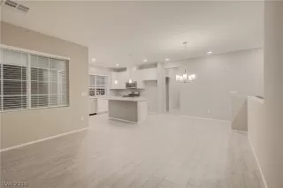 Photo #1: 2153696 Listing