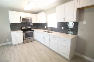 Photo #6: 2153708 Listing