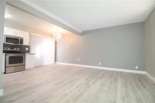 Photo #2: 2153724 Listing