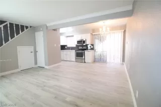 Photo #3: 2153724 Listing