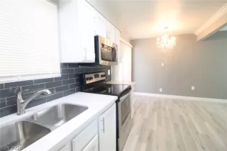 Photo #4: 2153724 Listing