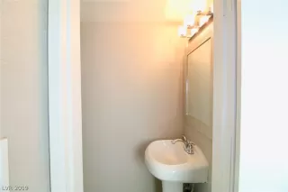 Photo #6: 2153724 Listing