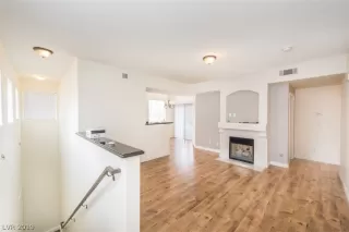 Photo #1: 2153725 Listing