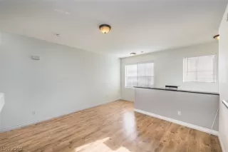 Photo #3: 2153725 Listing