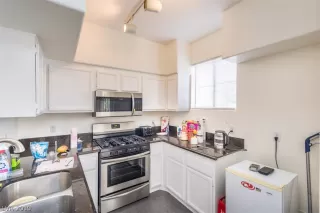 Photo #4: 2153725 Listing