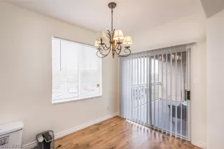 Photo #5: 2153725 Listing