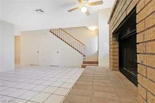 Photo #2: 2153726 Listing
