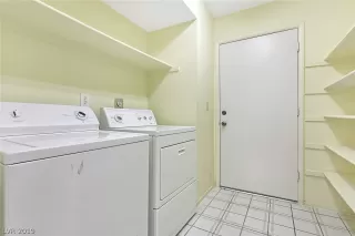 Photo #6: 2153726 Listing