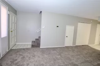 Photo #2: 2153730 Listing 