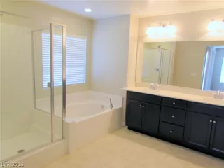 Photo #2: 2153748 Listing 