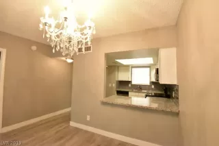 Photo #6: 2153749 Listing