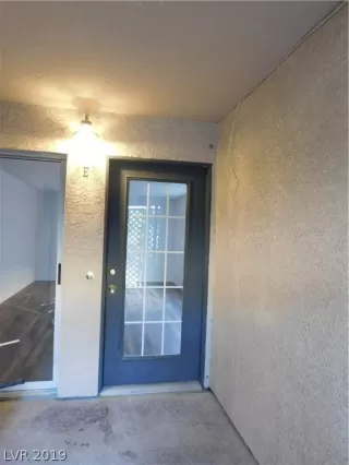 Photo #2: 2153813 Listing