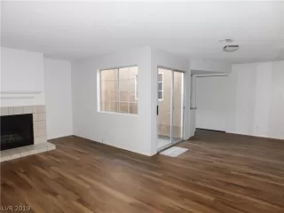 Photo #3: 2153813 Listing