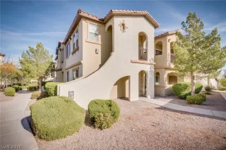 Photo #1: 2153819 Listing