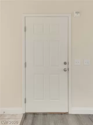 Photo #3: 2153819 Listing