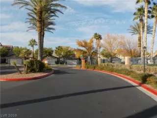 Photo #2: 2153842 Listing