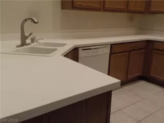 Photo #6: 2153842 Listing