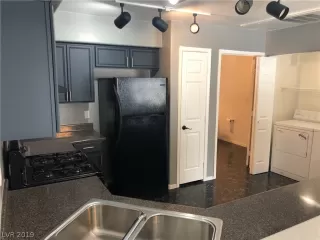 Photo #5: 2153843 Listing 