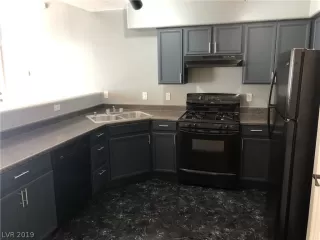 Photo #6: 2153843 Listing 