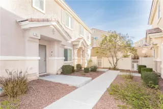 Photo #1: 2153884 Listing