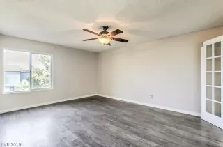 Photo #5: 2153892 Listing