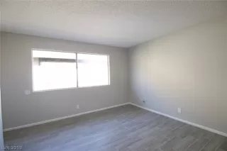 Photo #5: 2153893 Listing