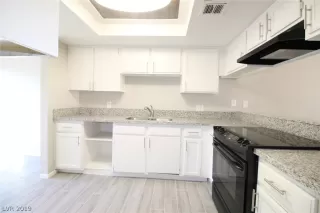 Photo #6: 2153893 Listing