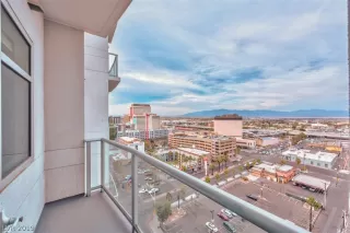 Photo #2: 2153938 Listing