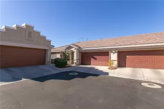 Photo #2: 2153943 Listing