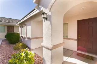 Photo #4: 2153943 Listing