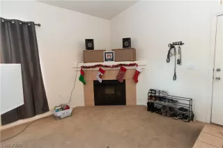 Photo #3: 2153944 Listing