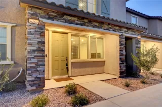 Photo #3: 2153971 Listing