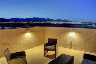 Photo #6: 2153971 Listing