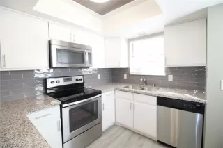 Photo #5: 2153981 Listing