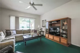 Photo #5: 2153982 Listing