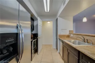 Photo #6: 2154000 Listing