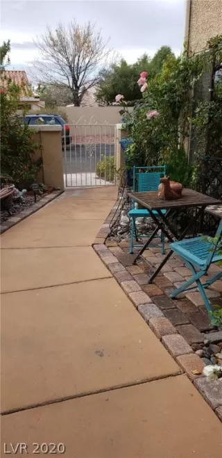 Photo #5: 2154032 Listing 