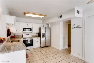 Photo #5: 2154053 Listing