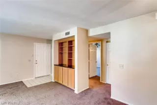 Photo #3: 2154060 Listing