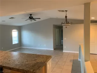 Photo #2: 2154161 Listing 