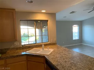 Photo #3: 2154161 Listing 