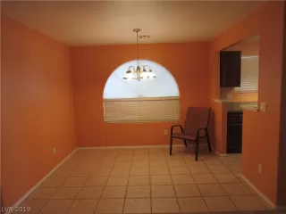 Photo #4: 2154197 Listing