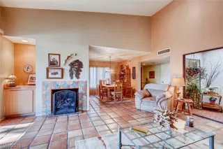 Photo #6: 2154207 Listing