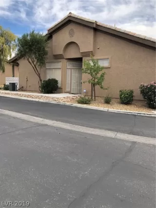 Photo #1: 2154264 Listing