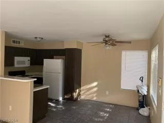 Photo #5: 2154269 Listing