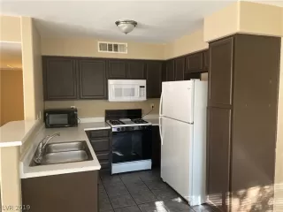 Photo #6: 2154269 Listing