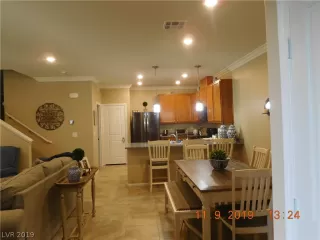 Photo #3: 2154281 Listing 