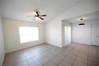 Photo #1: 2154298 Listing 