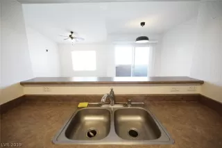 Photo #6: 2154298 Listing 