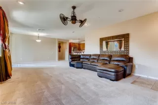 Photo #3: 2154327 Listing